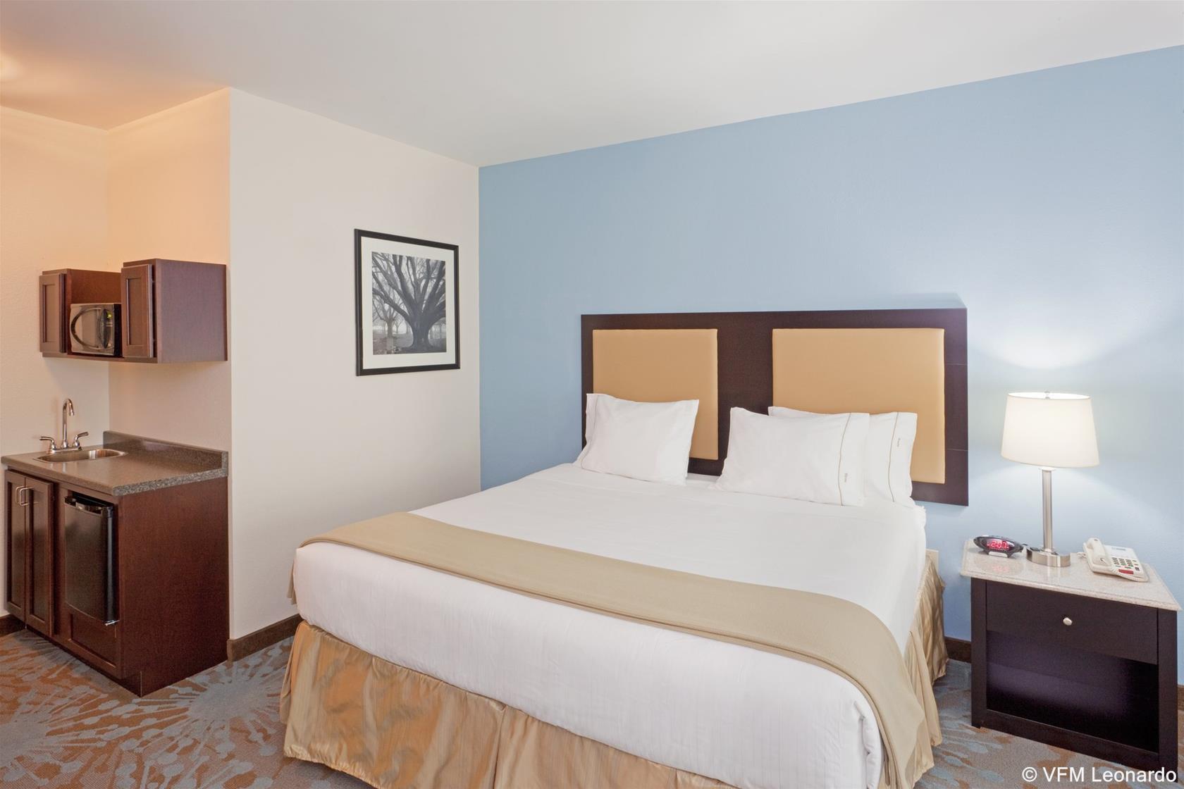 Comfort Inn & Suites Plainville-Foxboro Exterior photo